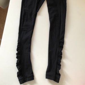 lululemon leggings with ruched bottoms